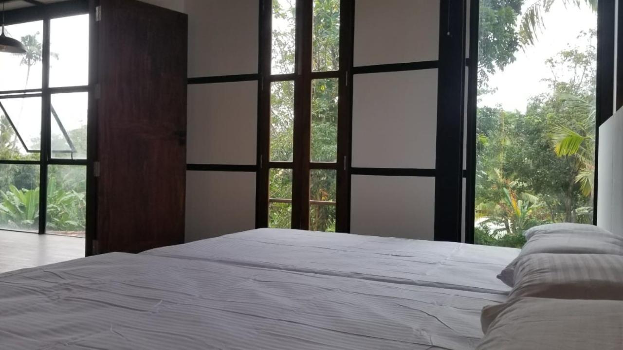 Colive Ahangama Room photo